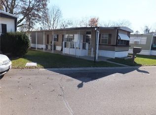 84 Airstream Dr, West Carrollton, OH 45449
