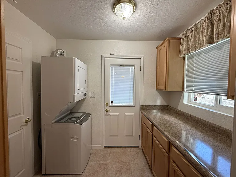 8826 Fair Oaks Blvd — Photo 7
