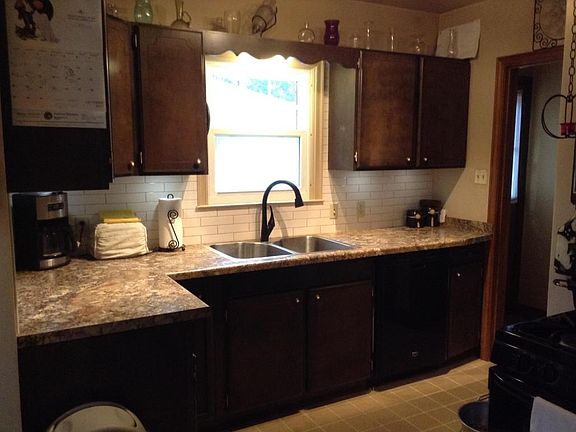 5th image of 819 N 12th St