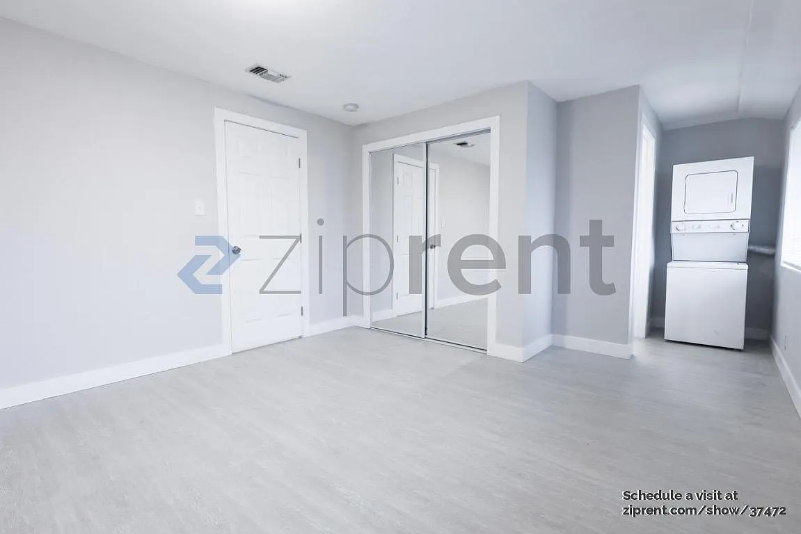 7057 Forman Way #Adu photo 1