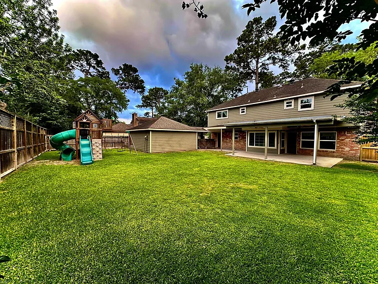 17502 Cassina Dr — Photo 39