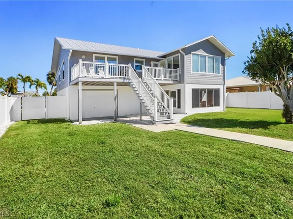 16137 Bowline St, Bokeelia, FL 33922