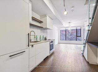 35 Wabash Ave #330, Toronto, ON M6R 0A9