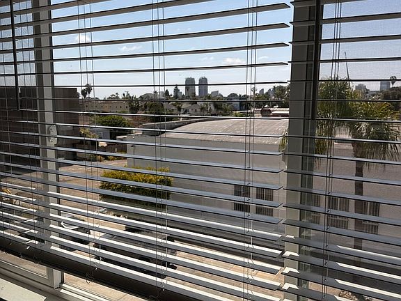 5th image of 1133 27th St APT 8