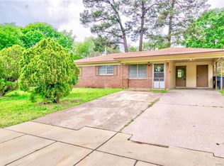 7810 Woodfield Dr, Shreveport, LA 71106