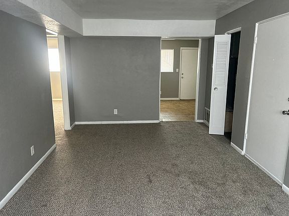 5th image of 1015 Forest Ct APT 11