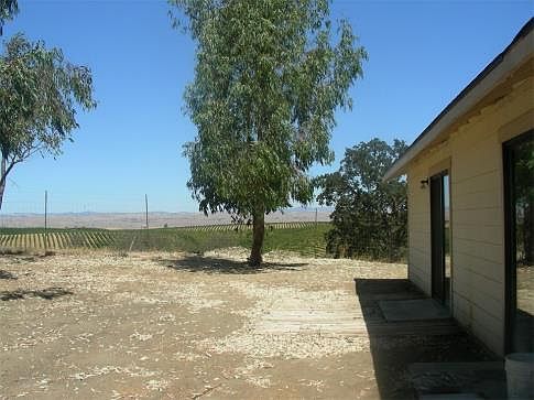 Sliding door out to Yard