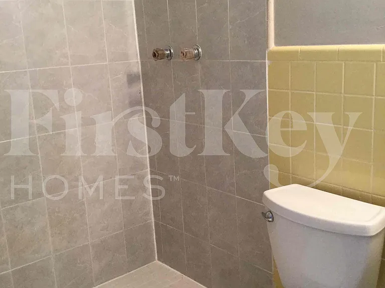 6941 SW 5th St — Photo 10