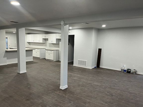 3rd image of 235 Creath Pl