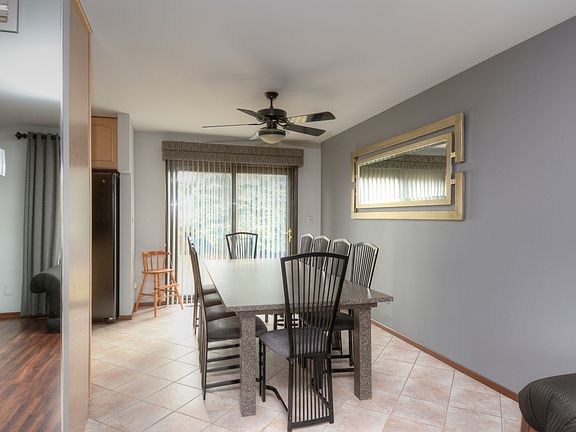 5th image of 921 Saginaw Ct