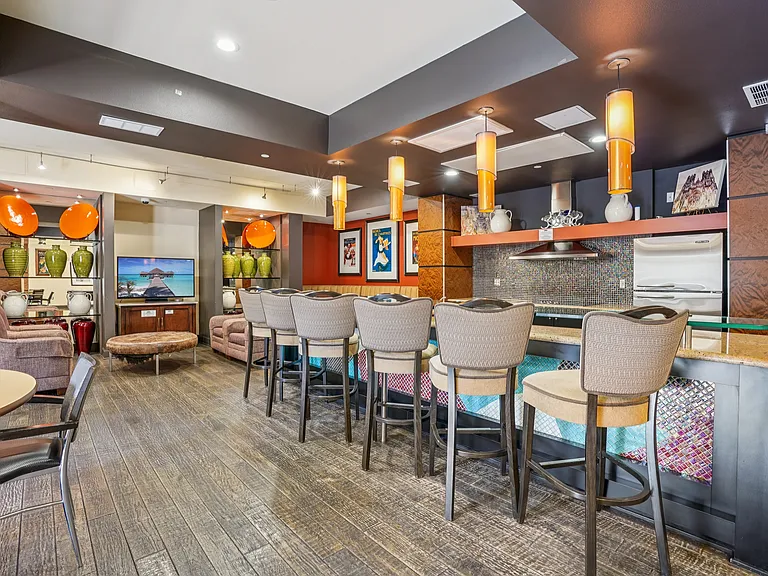 100 S Alameda St #371 — Photo 31