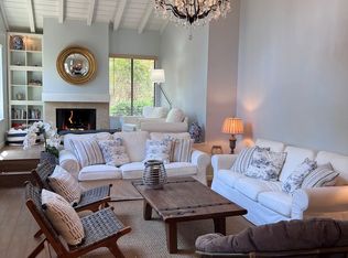 601 Acorn Ct, Pacific Grove, CA 93950