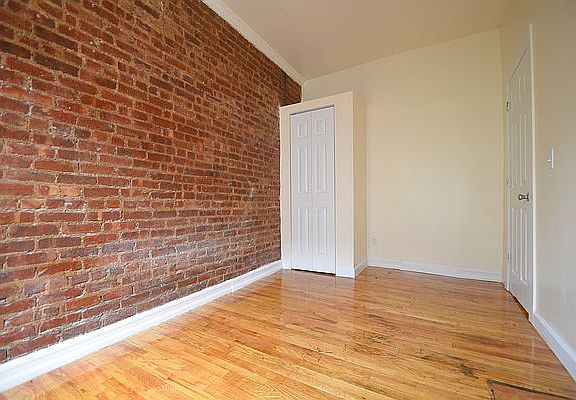 5th image of 446 W 164th St APT 9