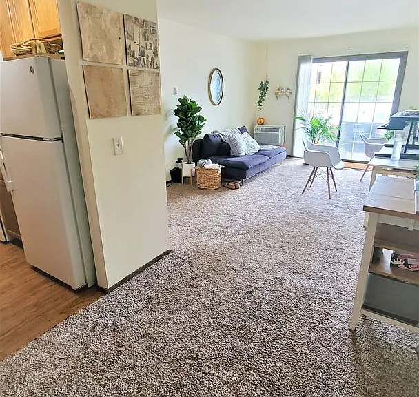530 N Eau Claire Ave — Photo 13