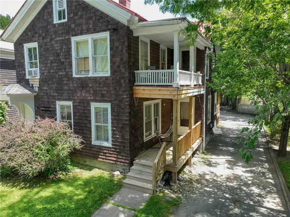 62 1/2 Dietz St, Oneonta, NY 13820