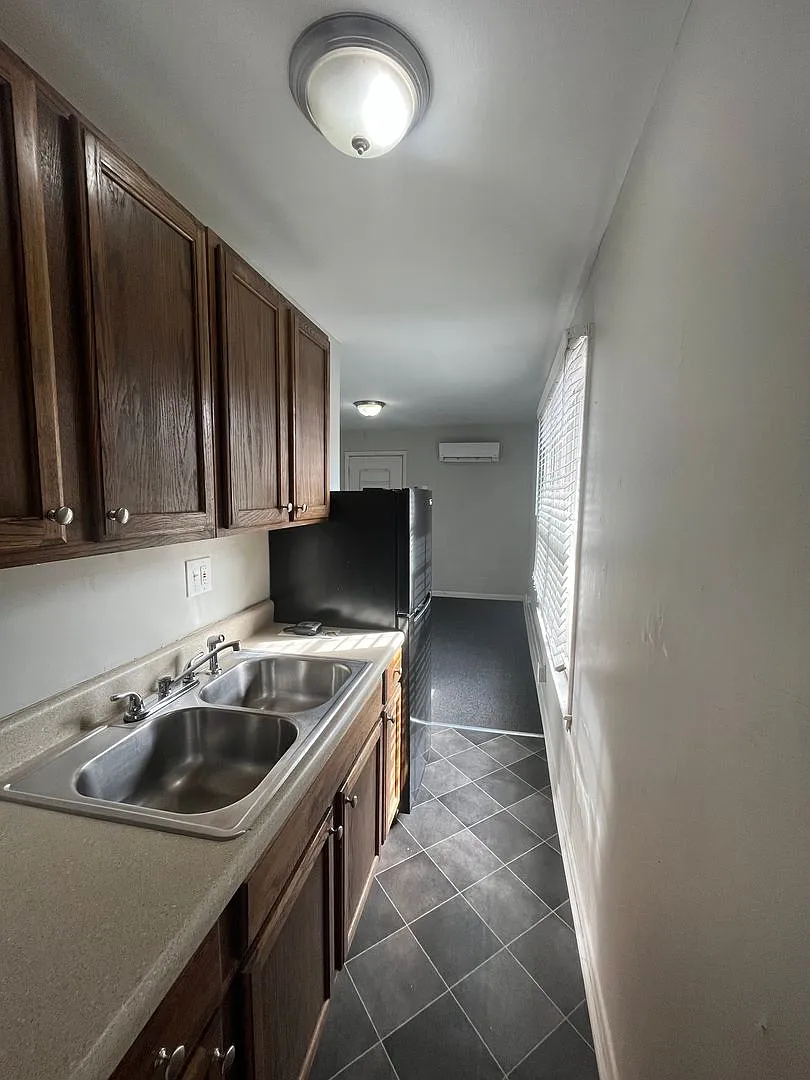 1 Bed/ 1 Bath Apartment near Fisk, Meharry and TSU. — Photo 4