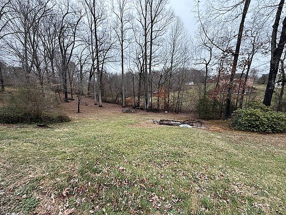 5th image of 1206 Belmont Dr