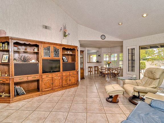 3rd image of 12502 Calle Tamega #133