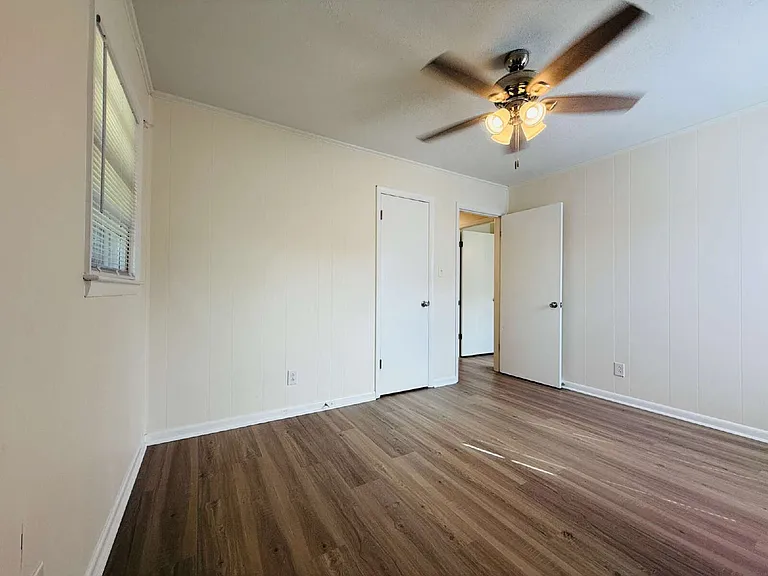 718 Dwain Dr — Photo 23