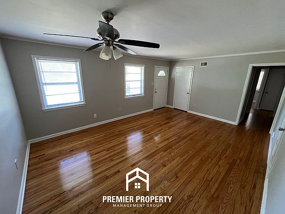 3rd image of 3005 Christine Rd