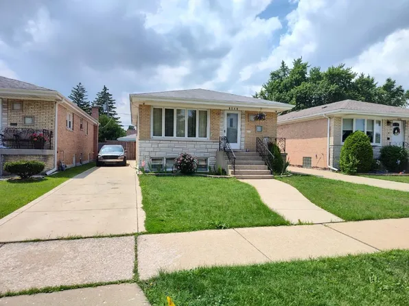 8050 Melvina Ave, Burbank, IL 60459