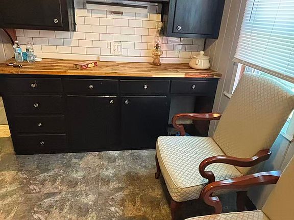 3rd image of 78 Lake Ave Floor 2