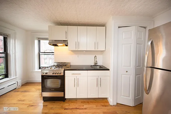 Rented by Citi Habitats | media 11