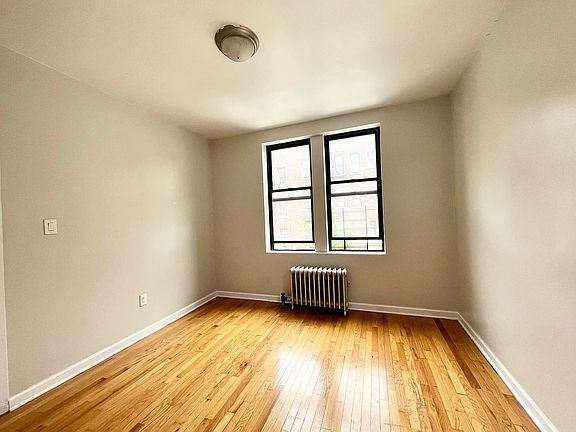 4th image of 117 Sherman Ave #30