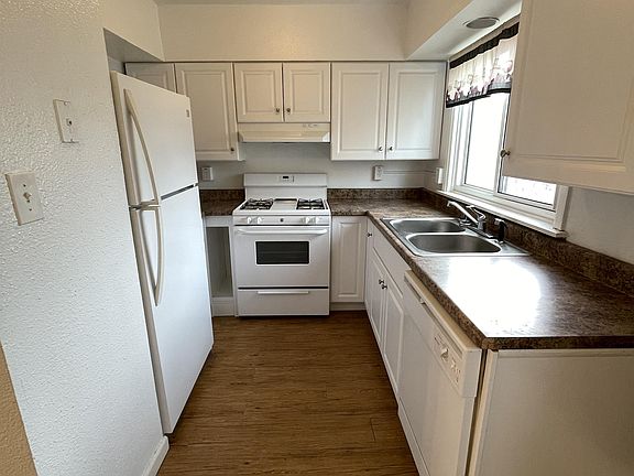 4th image of 4420 3rd Ave N #3