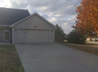 2012 Deer Trl, Junction City, KS 66441