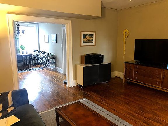 4th image of 2902 Monument Ave #10760478