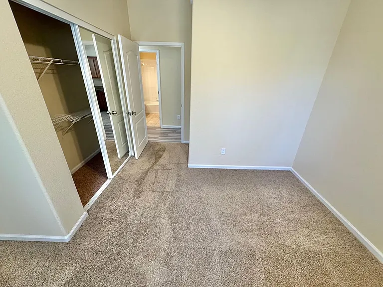 10217 King Henry Ave #101 — Photo 14