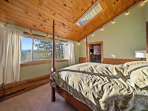 4660 Independence Trl — Photo 1