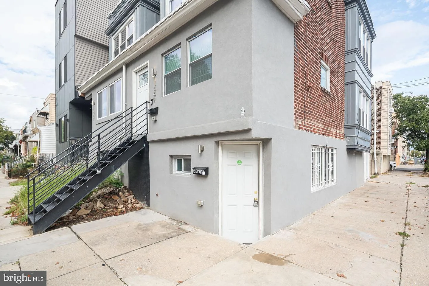 Studio, 1152 sqft, $975 — Photo 3
