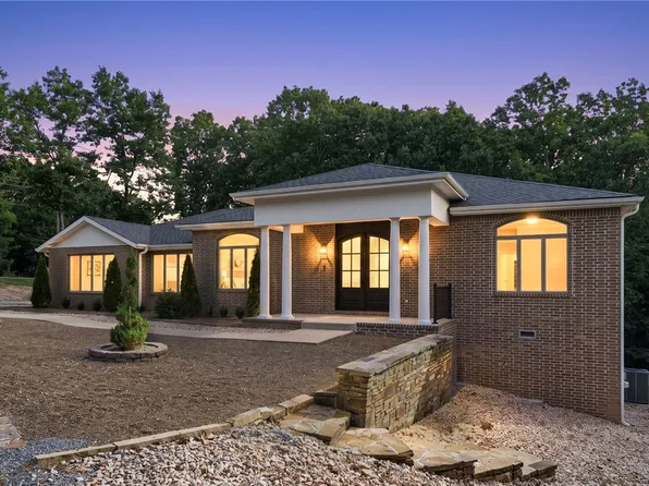 1 Barrow Cir, Bella Vista, AR 72715