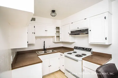 5005 Avenue W #3 Photo 1