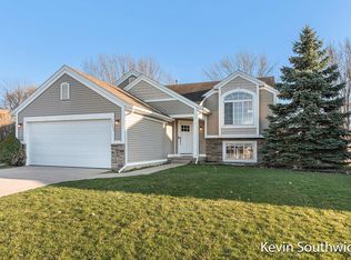 4088 Quest Ct SW, Wyoming, MI 49418