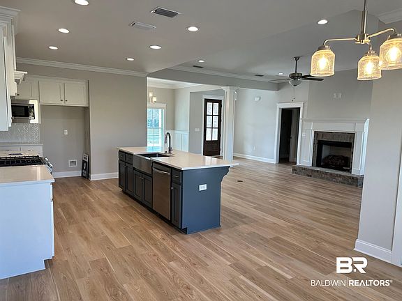 3rd image of 3812 Stafford Blvd
