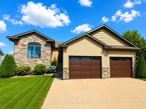 1520 Pine Siskin Ave, Sartell, MN 56377