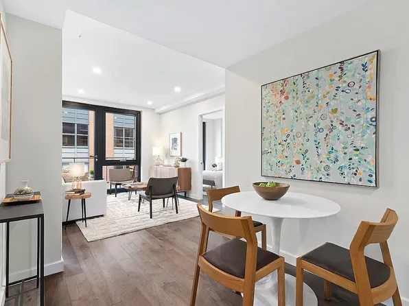41-14 27th St #2B, Long Island City, NY 11101