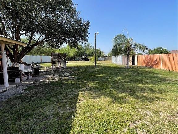 5th image of 2706 Silverado Cir S