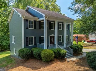 543 E Cherokee Ct, Woodstock, GA 30188