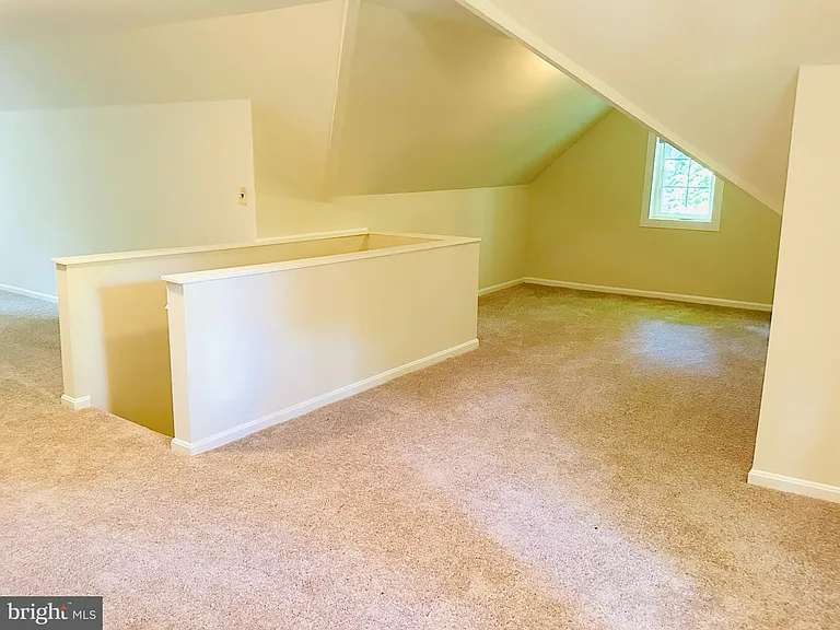 21120 Martinsburg Rd — Photo 20
