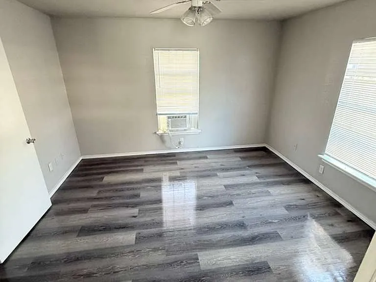 1107 Beech St — Photo 13