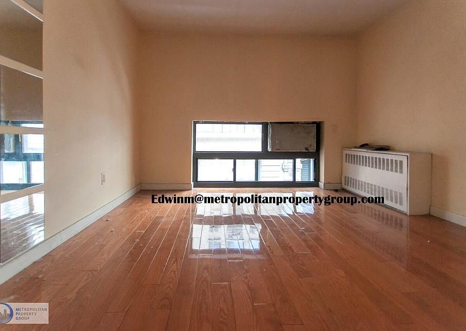 2nd image of 9 E 32nd St APT 5A