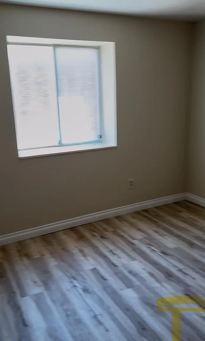 1 bed, 1.0 bath, $920 — Photo 2