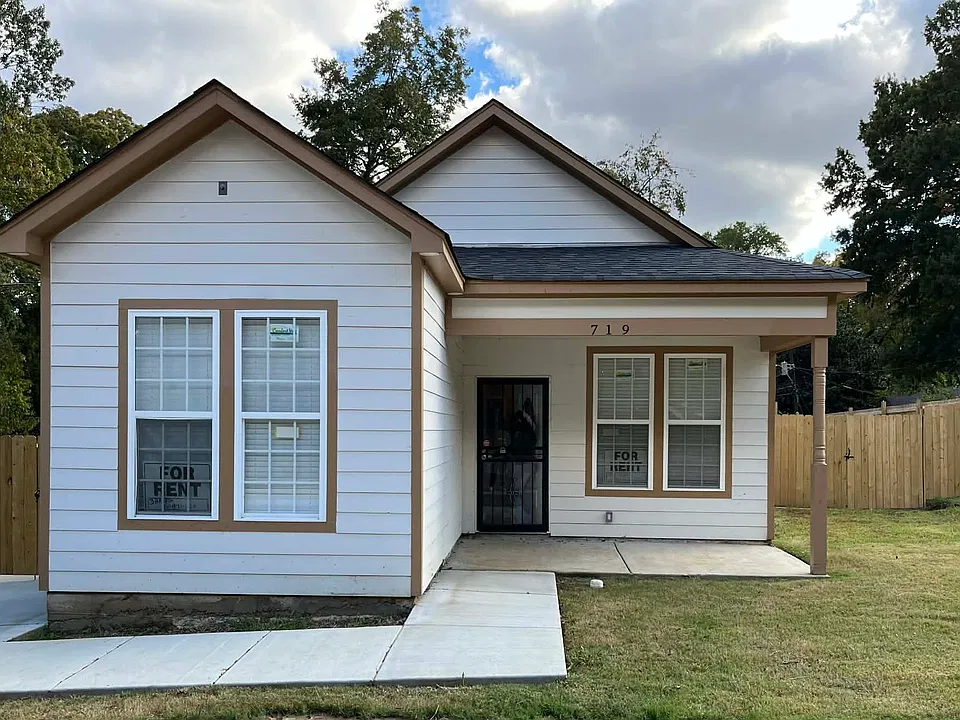 719 Marsh Ave