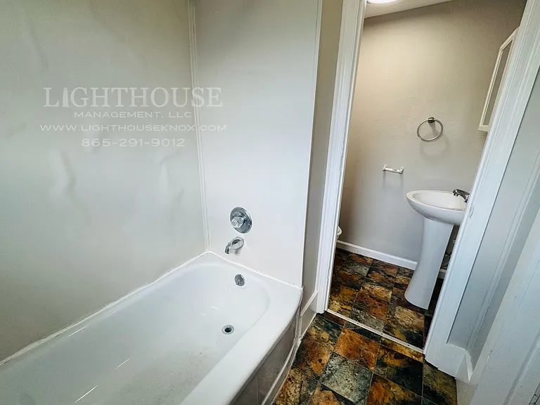 2815 Tarleton Ave — Photo 8