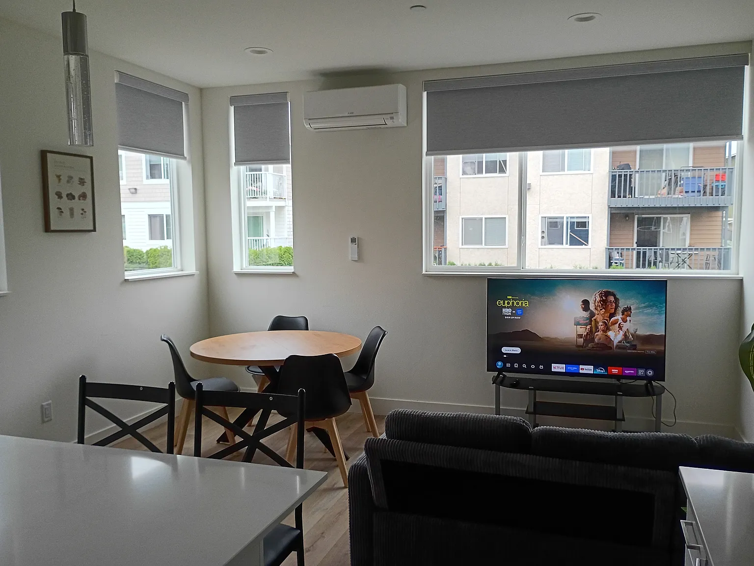2 bed, 1500 sqft, $3,500 — Photo 2