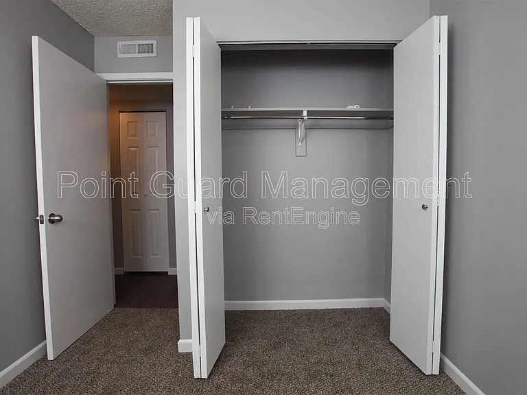 1717 N Vassar Ave — Photo 10